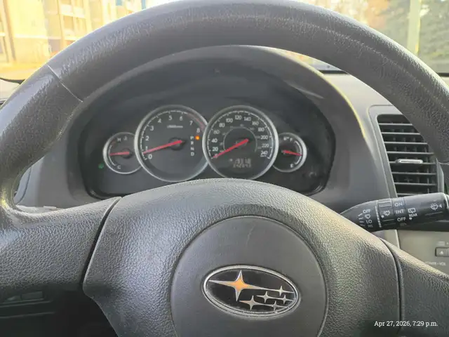 06 Subaru AWD Wagon 4cyl - Photo 5