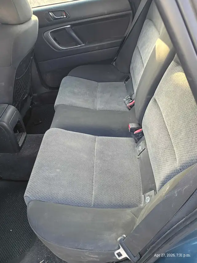 06 Subaru AWD Wagon 4cyl - Photo 7