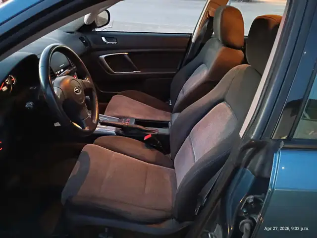06 Subaru AWD Wagon 4cyl - Photo 8