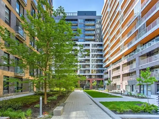 Quite and comfortable 3.5 conda to rent in GriffinTown - Photo 9