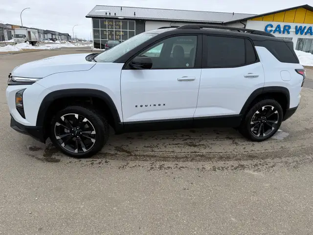 2026 Equinox RS - Photo 2