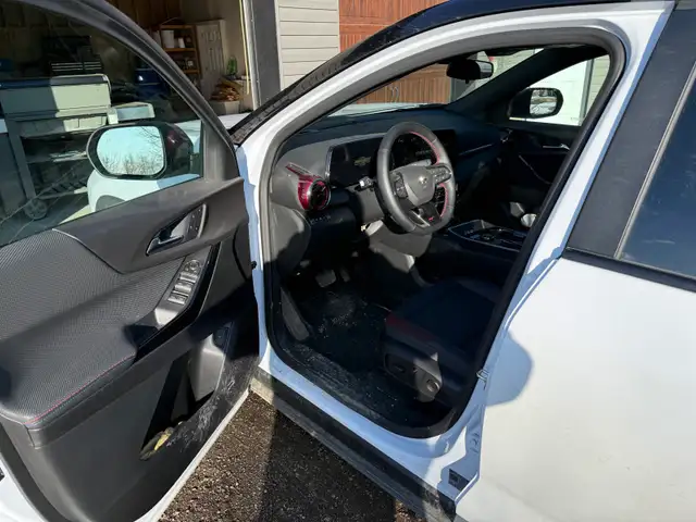 2026 Equinox RS - Photo 5