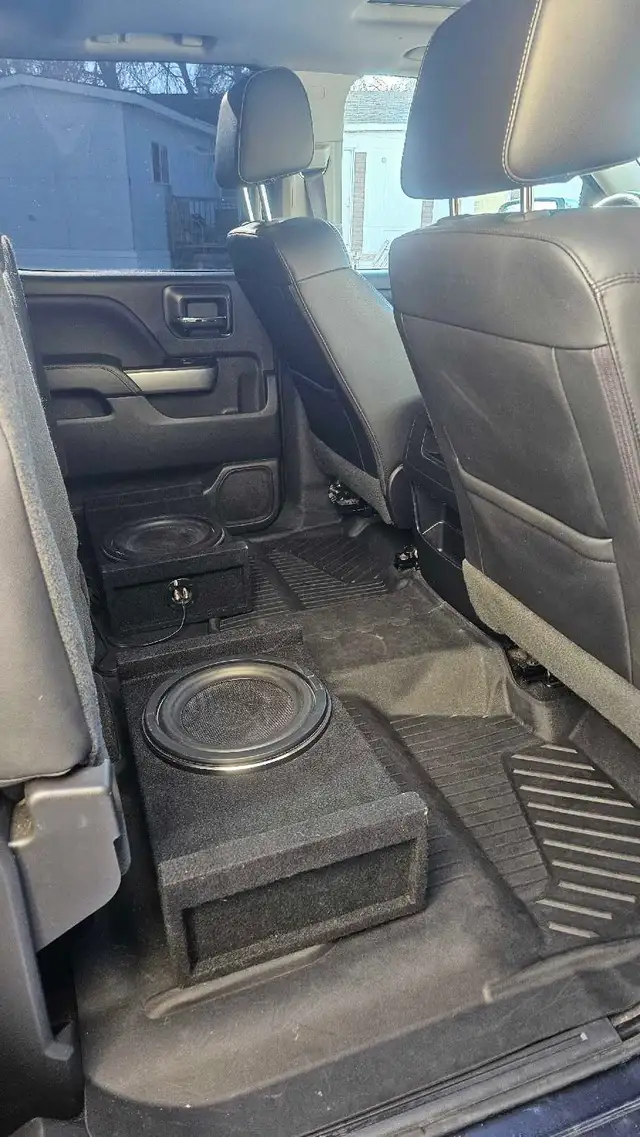 2018 Chevrolet Silverado Anniversary Edition - Photo 7