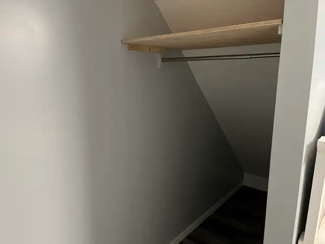 A bachelor for rent close to the U of M - Photo 5