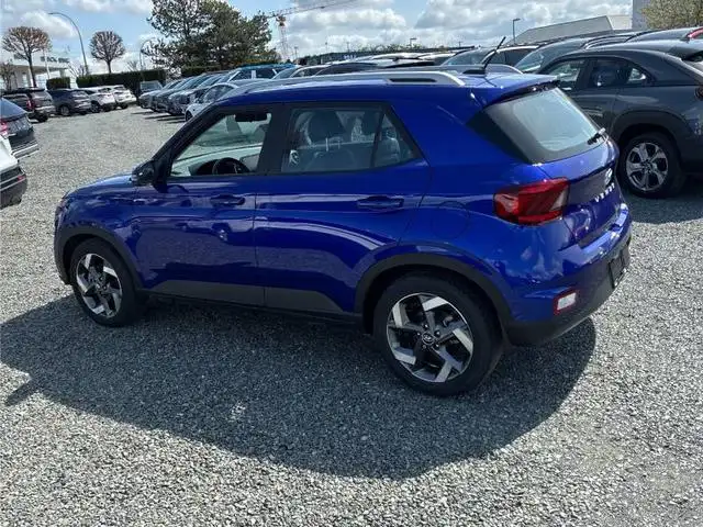 2025 Hyundai Venue Ultimate CPO, Moonroof, Heated Seats, Apple C - Photo 10