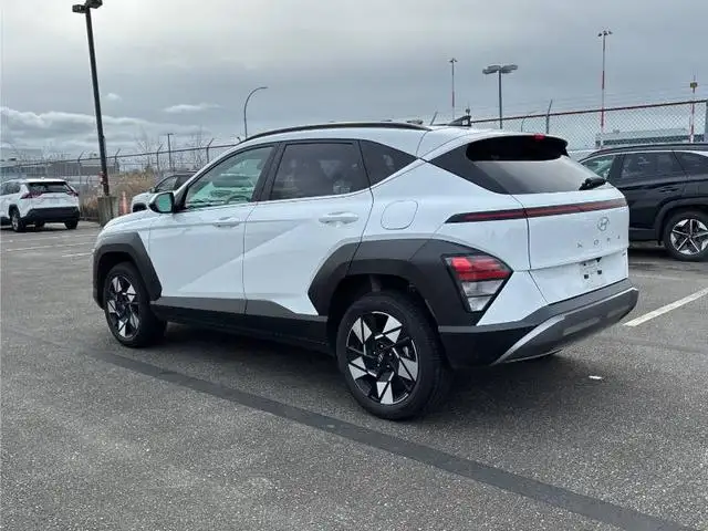 2025 Hyundai Kona 2.0L Preferred AWD Trend Pkg CPO, Leather, Moo - Photo 8