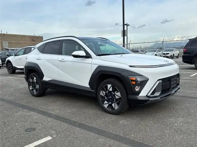 2025 Hyundai Kona 2.0L Preferred AWD Trend Pkg CPO, Leather, Moo - Photo 12