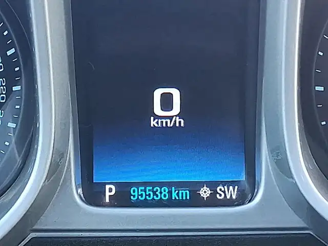 2015 Chevrolet Camaro Coupe 2LT - Photo 13