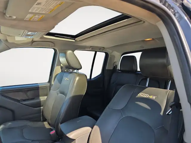 2017 Nissan Frontier - Photo 11