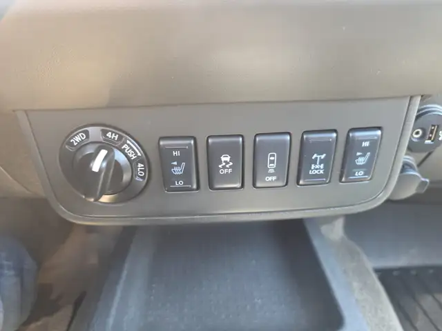 2017 Nissan Frontier - Photo 18