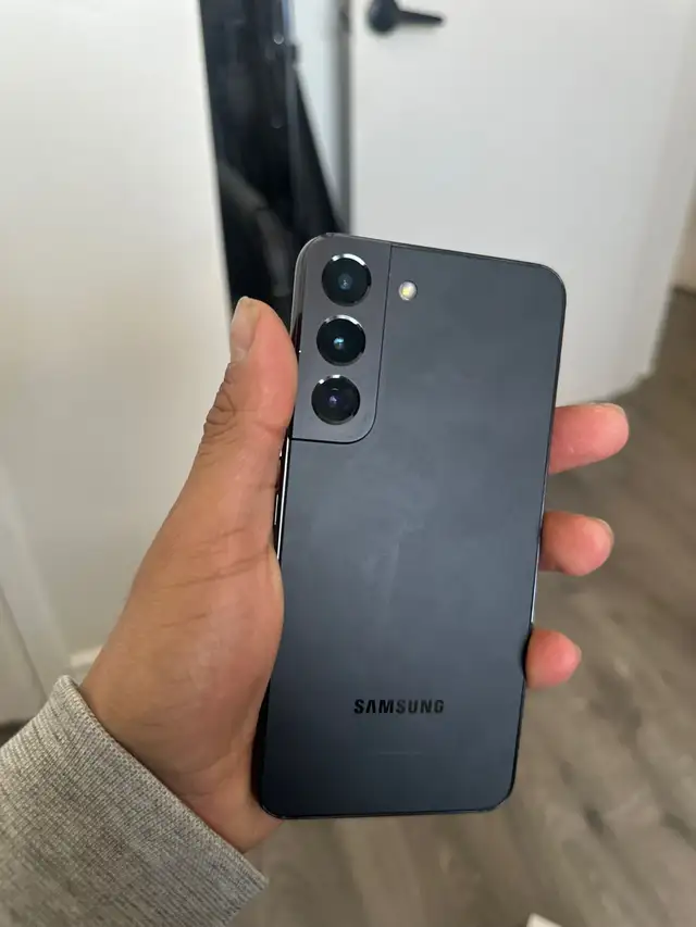 Samsung Galaxy S22 256GB Airpods/Charger Set/Delivery - Photo 4