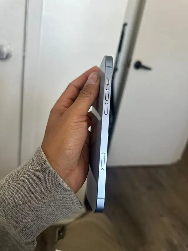 iPhone 14 plus 128gb 88% batt Airpods/Charger Set/Delivery - Photo 2