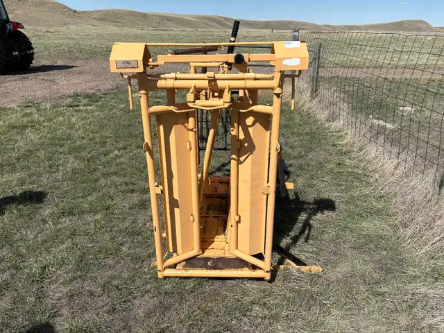 FOR-MOST Calf Table - Photo 2