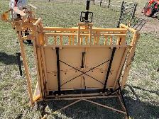 FOR-MOST Calf Table - Photo 3