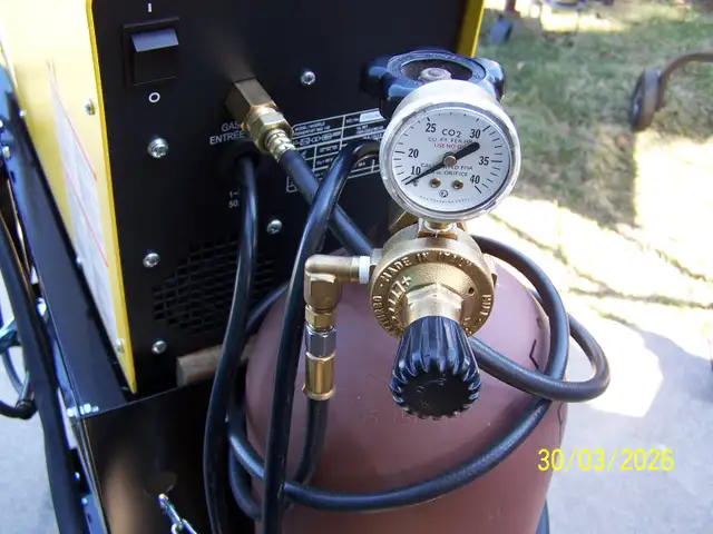 MIG WELDER - Photo 6