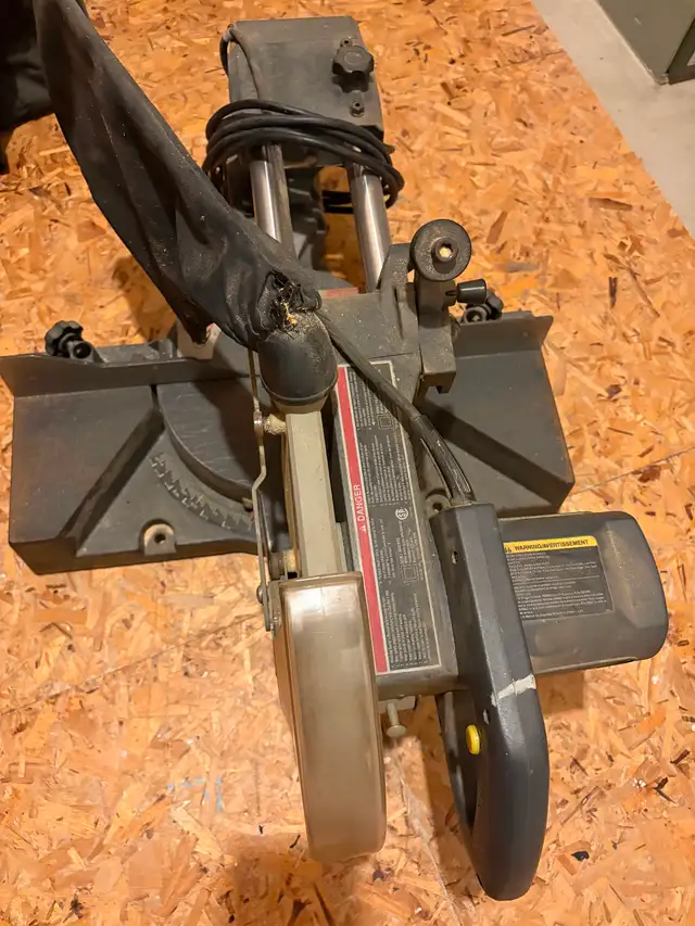 Craftsman 7 1/4" Sliding Compound Mitre Saw - Photo 2