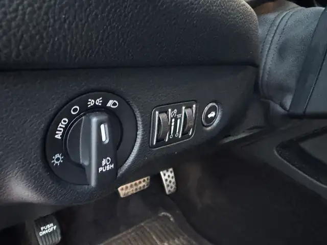 2016 DODGE CHALLENGER SXT PLUS ! NO ACCIDENTS ! CERTIFIED ! - Photo 11