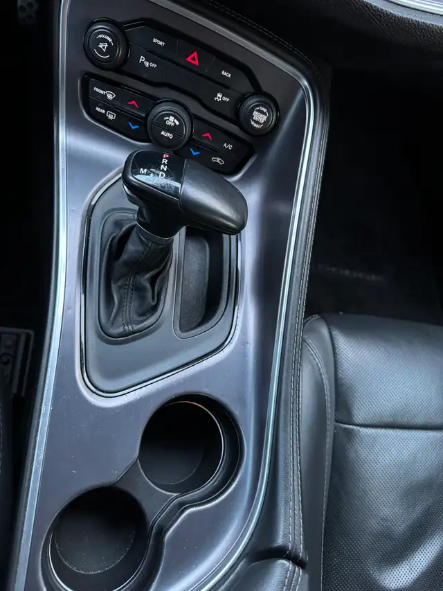 2016 DODGE CHALLENGER SXT PLUS ! NO ACCIDENTS ! CERTIFIED ! - Photo 19