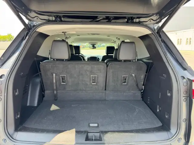 2021 Chevrolet Traverse RS - Photo 2