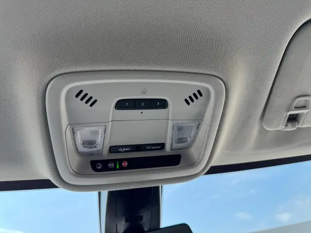 2021 Chevrolet Traverse RS - Photo 21