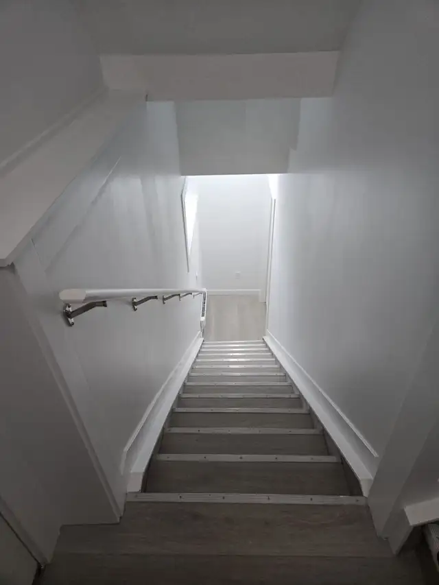 A Legal Basement Suite   Den - Photo 8