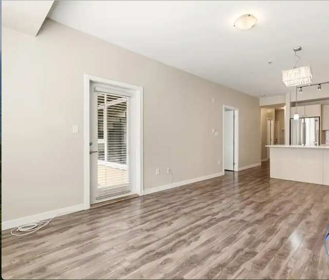 2-Bedroom apartment for rent near Metrotown - Photo 3