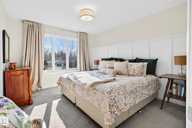 NORTH GLENORA | STUNNING CUSTOM INFILL | $650,000 - Photo 5