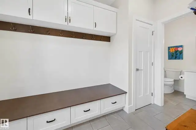 NORTH GLENORA | STUNNING CUSTOM INFILL | $650,000 - Photo 7