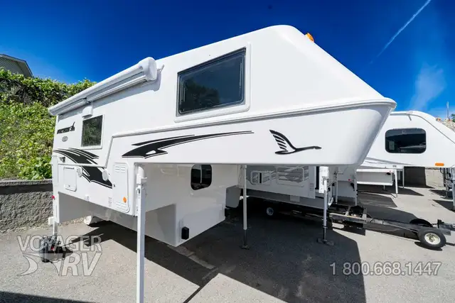 2026 Northern Lite 9.6 Wet Bath Limited Edition