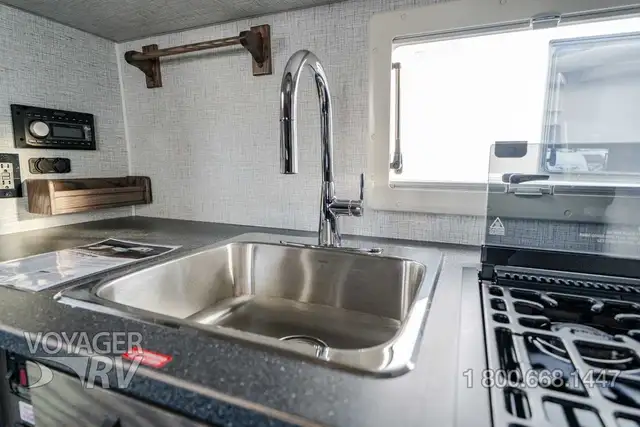 2026 Northern Lite 10.2EX Dry Bath Limited Edition - Photo 8