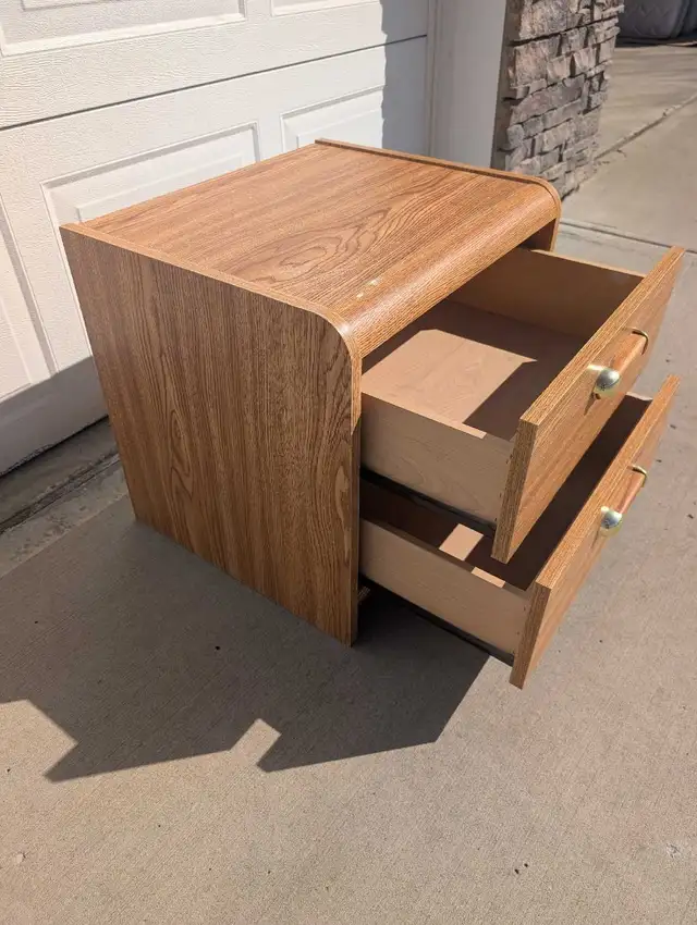 Bedside Nightstand - Can Deliver - Photo 4