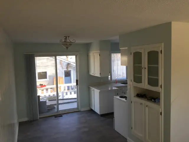 3 Bed / 1 Bath house - Photo 2