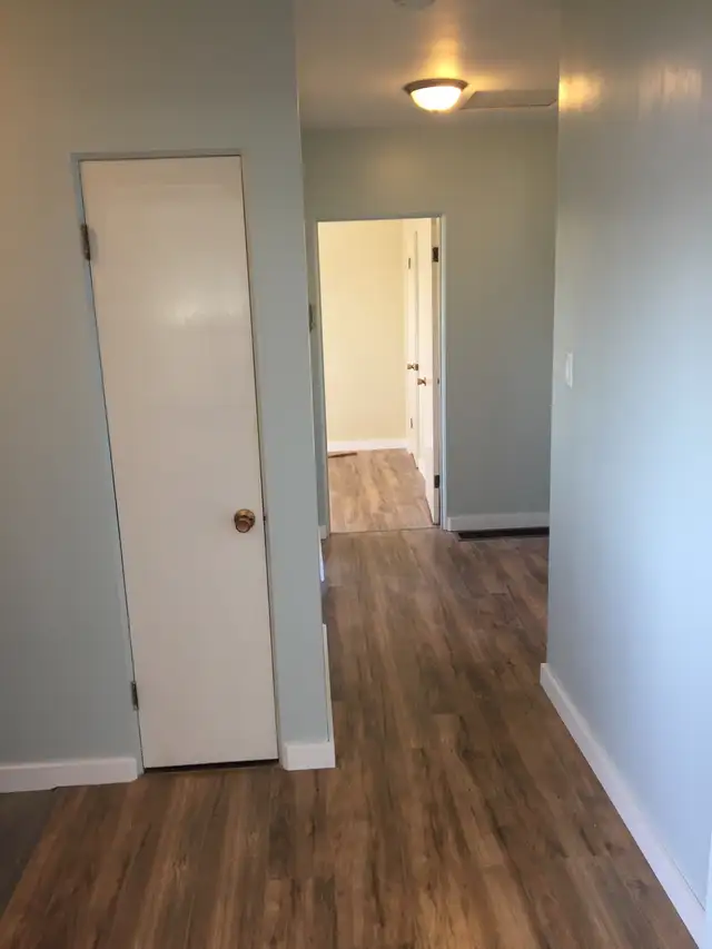 3 Bed / 1 Bath house - Photo 5