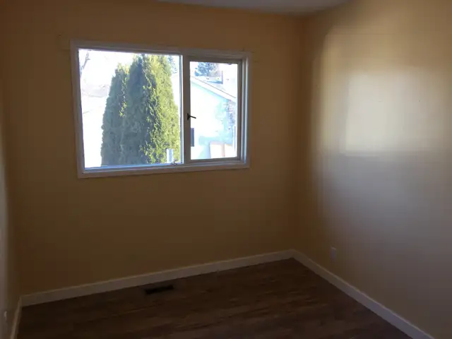 3 Bed / 1 Bath house - Photo 6