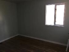 3 Bed / 1 Bath house - Photo 8