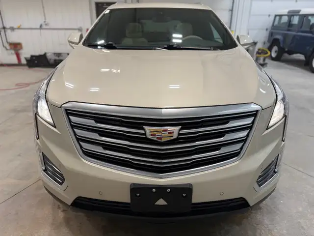 2017 CADILLAC XT5 LUXURY AWD CLEAN TITLE SAFETIED - Photo 5