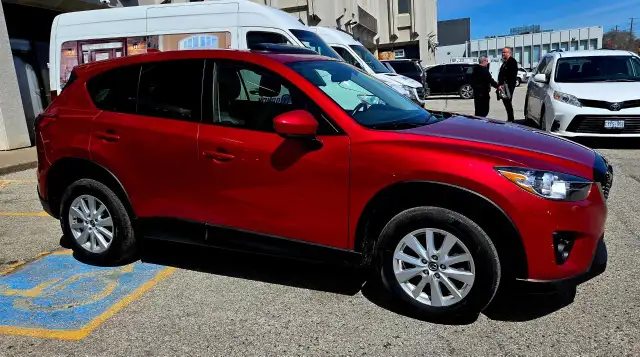 2014 Mazda CX-5 GS Sunroof/Bluetooth/Backup Camera/Heated Seats - Photo 5