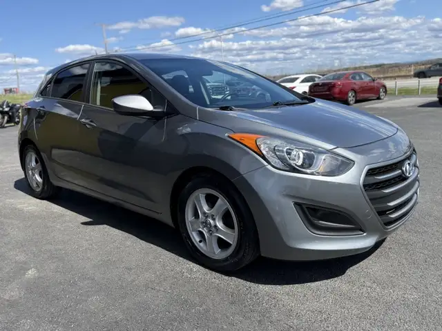 2016 Hyundai Elantra GT GL  AUTOMATIQUE - Photo 7