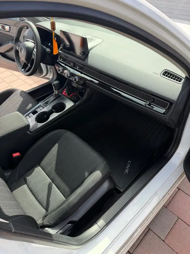 $110 full mobile interior detailing - Photo 5