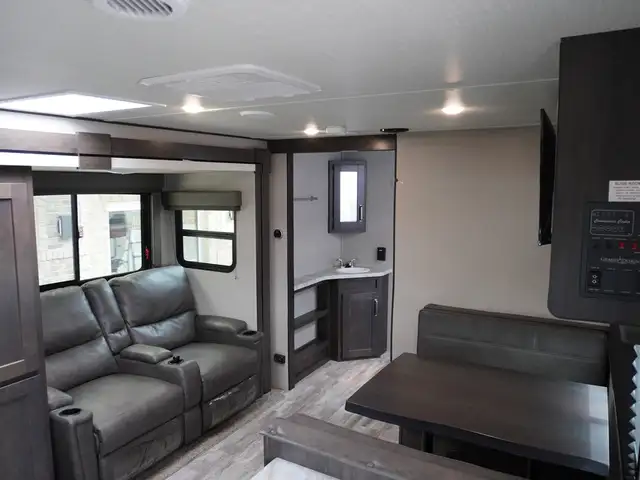 2022 Grand Design Transcend Xplor 231RK DOUBLE DOORS PRIVATE MAS - Photo 13