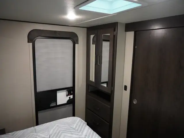 2022 Grand Design Transcend Xplor 231RK DOUBLE DOORS PRIVATE MAS - Photo 29