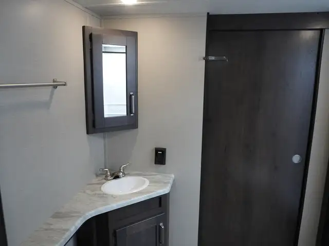 2022 Grand Design Transcend Xplor 231RK DOUBLE DOORS PRIVATE MAS - Photo 33
