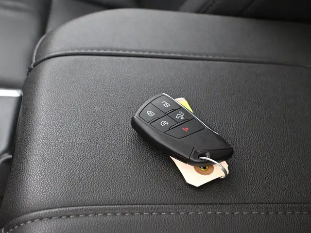 2025 Chevrolet Silverado 1500 Just Arrived & Fully Certified Onl - Photo 5