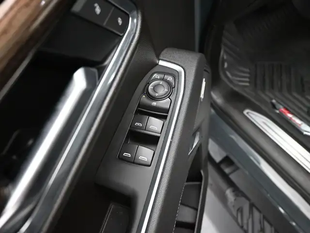 2025 Chevrolet Silverado 1500 Just Arrived & Fully Certified Onl - Photo 6