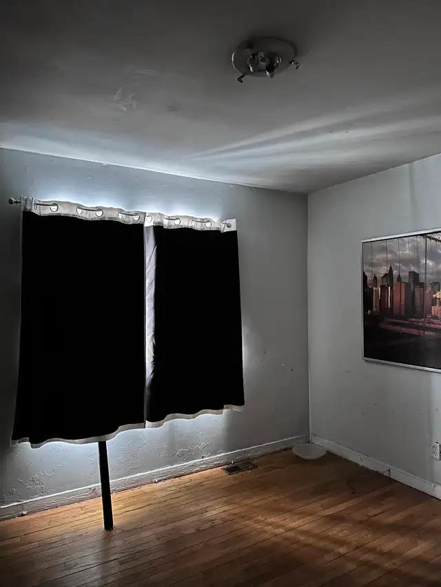 2 Bedrooms -Attention Students - Walk or bike to Carleton U - Photo 14