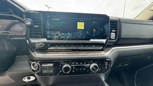 2024 Chevrolet Silverado 1500 RST - Photo 10