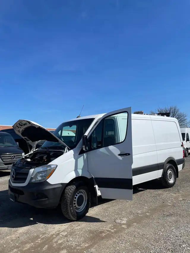 2017 Mercedes-Benz Sprinter 2500 - Photo 2