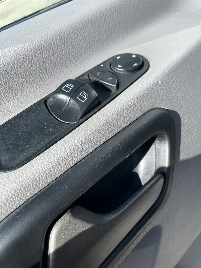 2017 Mercedes-Benz Sprinter 2500 - Photo 11
