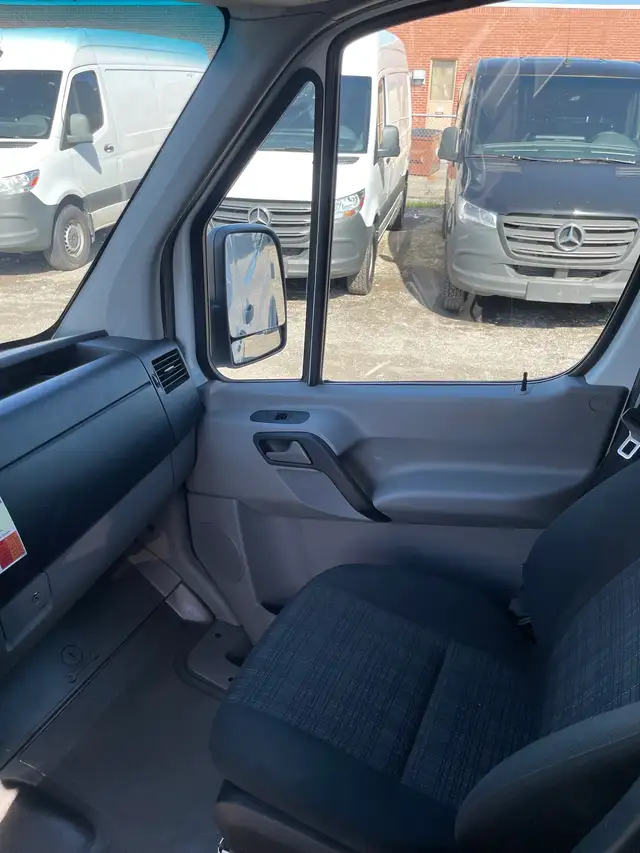 2017 Mercedes-Benz Sprinter 2500 - Photo 29