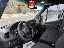 2019 Mercedes-Benz Sprinter 2500 170-in | 3 SEATER | FINANCE - Photo 5